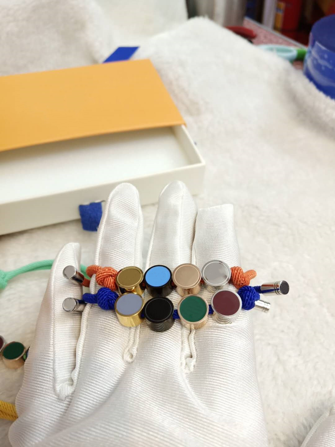 charm L Unisex Bracelet Fashion Bracelets for Man Women Jewelry Adjustable V 4 Colors Optional
charm L Unisex Bracelet Fashion Bracelets for Man Women Jewelry Adjustable V 4 Colors Optional