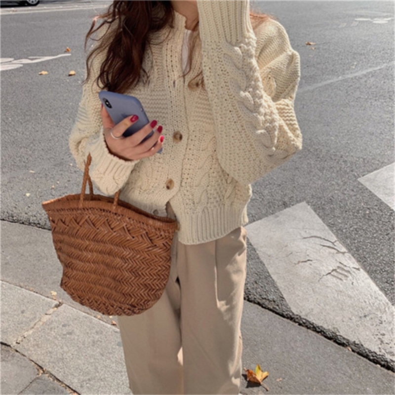 2021 New Spring Single Breasted Color Knit Female Hollow Out Crocheted Sweater Casual Tops Jj8f, Beige
2021 New Spring Single Breasted Color Knit Female Hollow Out Crocheted Sweater Casual Tops Jj8f, Beige