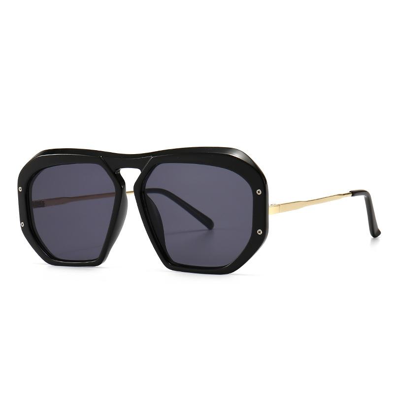 2021 Luxury Square Sunglasses Women Vintage Brand Designer Big Frame Female Sun Glasses Fashion Flat Top Eyewear Men UV400 Gafas
2021 Luxury Square Sunglasses Women Vintage Brand Designer Big Frame Female Sun Glasses Fashion Flat Top Eyewear Men UV400 Gafas