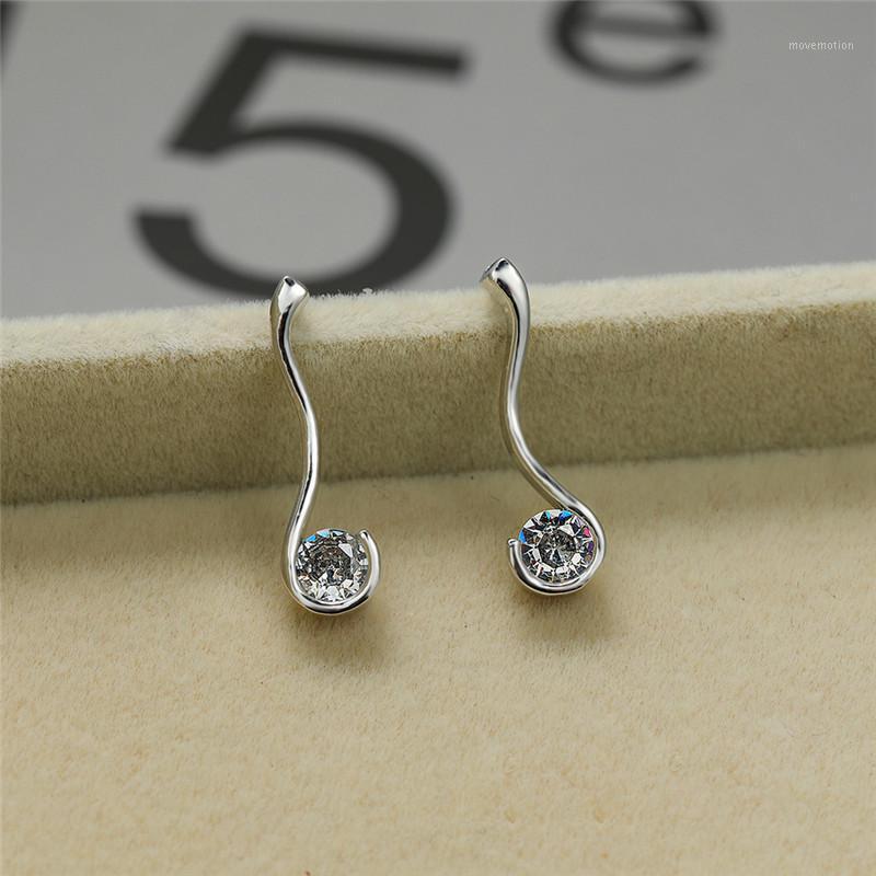 Simple Female White Crystal Stone Earrings Cute Gold Silver Color Stud Earrings Charm Wave Round Wedding For Women1
Simple Female White Crystal Stone Earrings Cute Gold Silver Color Stud Earrings Charm Wave Round Wedding For Women1