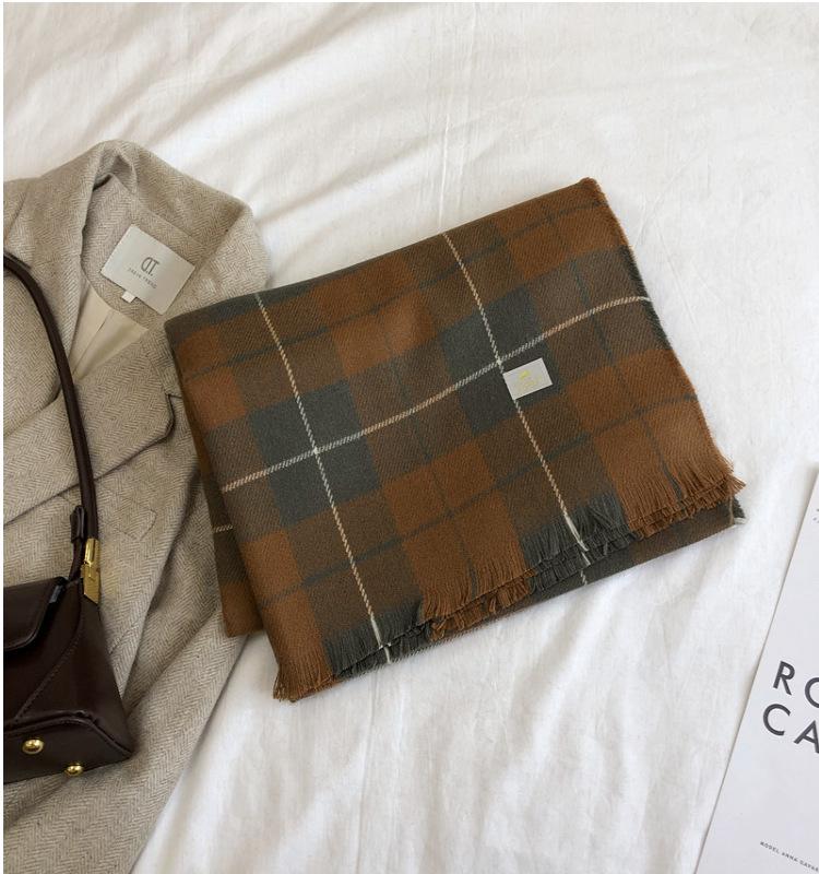 New Plaid Artificial Wool Soft Scarf For Men And Women Lovers Long Shawl For Warm Neck Women In Autumn And Winter
New Plaid Artificial Wool Soft Scarf For Men And Women Lovers Long Shawl For Warm Neck Women In Autumn And Winter