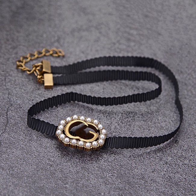 Luxury Designer Jewelry Women Necklace pearl pendant Rope Choker with letter stamp Brass retro earrings and chains fashion jewelry
Luxury Designer Jewelry Women Necklace pearl pendant Rope Choker with letter stamp Brass retro earrings and chains fashion jewelry