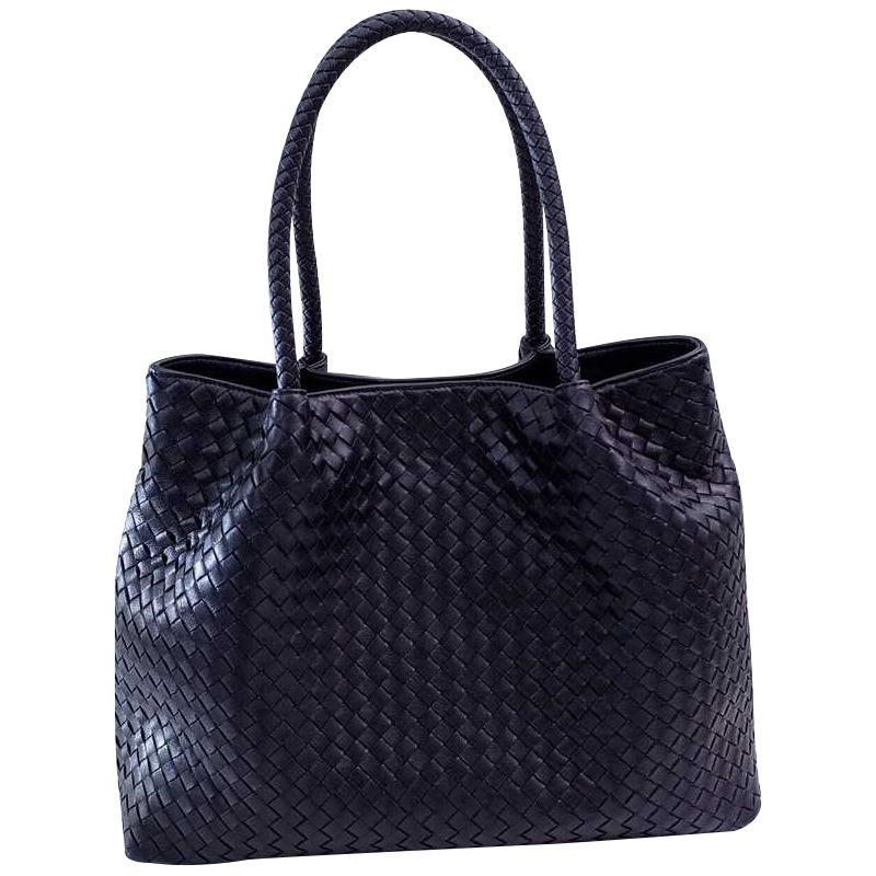 2021 Guangzhou Women's leather bag hand woven Sheepskin Single Shoulder leisure leather bag, Black
2021 Guangzhou Women's leather bag hand woven Sheepskin Single Shoulder leisure leather bag, Black