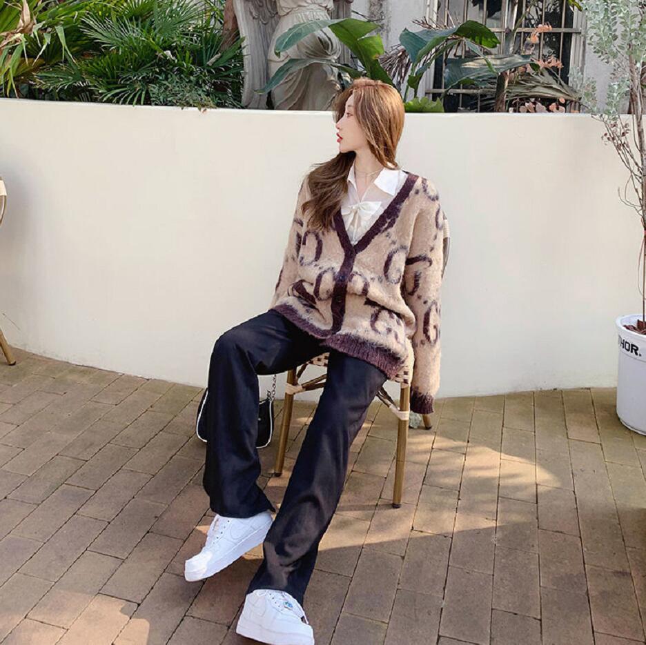 2022 Women Designer Sweaters Winter Cardigan Fashion Pullover Knit Sweater Lady Pullover Sweatshirts Womens Clothing Hoodies 2 Styles
2022 Women Designer Sweaters Winter Cardigan Fashion Pullover Knit Sweater Lady Pullover Sweatshirts Womens Clothing Hoodies 2 Styles