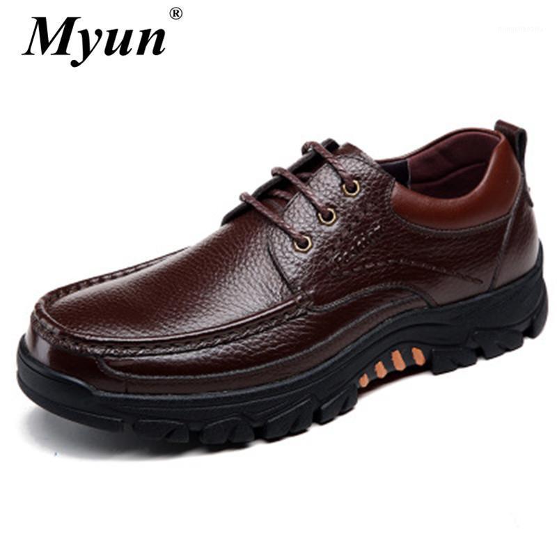 Genuine Leather Men Lace-Up Flats Shoes Hand Sewing Man Oxfords Zapatos Hombres Trendy Male Wedding Dress Leather Shoes 38-441, Brown 
Genuine Leather Men Lace-Up Flats Shoes Hand Sewing Man Oxfords Zapatos Hombres Trendy Male Wedding Dress Leather Shoes 38-441, Brown