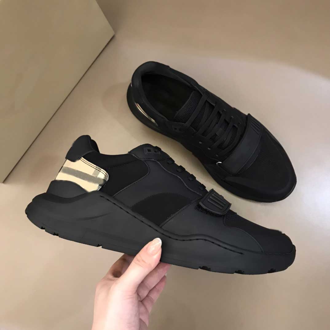 2022 Designer Men Striped Shoes Vintage Sneakers Leather Chunky Sneaker Women Season Shades Lace-up Trainers Platform Casual Shoe With Box
2022 Designer Men Striped Shoes Vintage Sneakers Leather Chunky Sneaker Women Season Shades Lace-up Trainers Platform Casual Shoe With Box