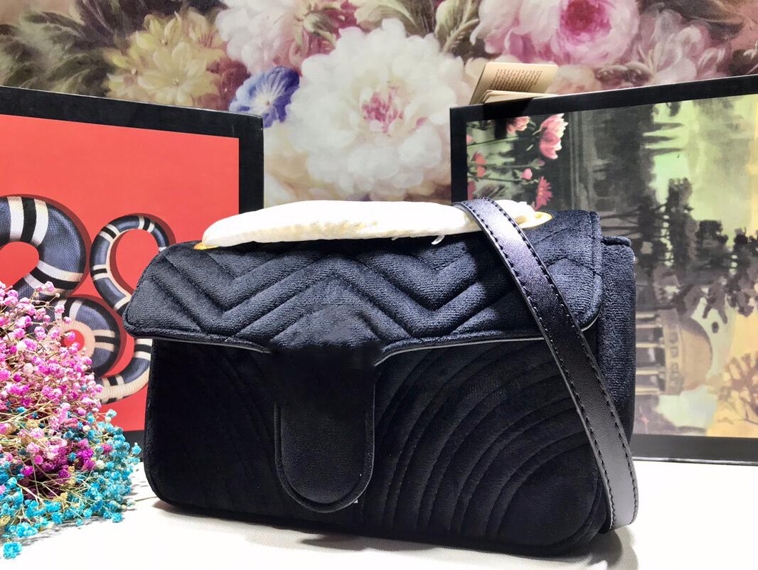 Fashion Women Chain Shoulder Bags Velour Lady Handbags Crossbody Bag High Quality New Style Women Flap, Red
Fashion Women Chain Shoulder Bags Velour Lady Handbags Crossbody Bag High Quality New Style Women Flap, Red