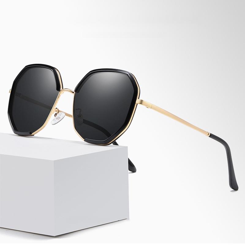 New Fashion Polarized Sunglasses Women's Sunglasses Color Film Lens Accessories Sun Glasses Eyeglasses
New Fashion Polarized Sunglasses Women's Sunglasses Color Film Lens Accessories Sun Glasses Eyeglasses