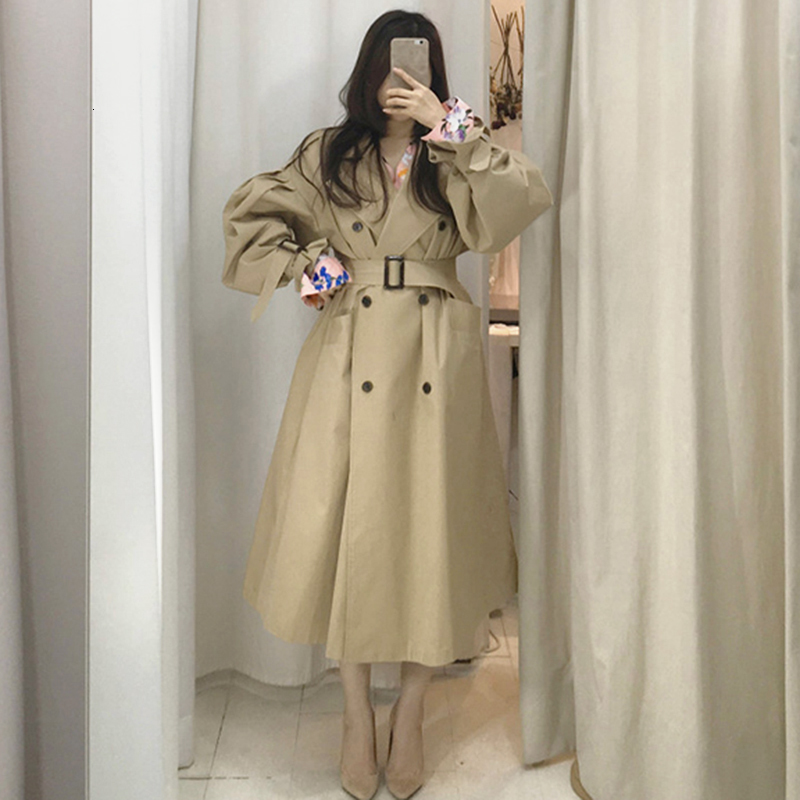 2021 New Female Autumn Chic Adjustment Trench Coat with Double-breasted Inlaid Jacket BVFE, Khaki.
2021 New Female Autumn Chic Adjustment Trench Coat with Double-breasted Inlaid Jacket BVFE, Khaki.
