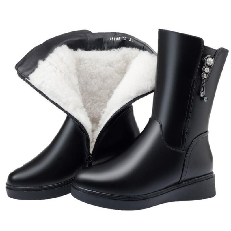 New Fashion Winter Shoes Women Snow Boots Flat Non-slip Comfort Warm Plush / Wool Boots Genuine Leather In-tube Boot Women, Black inside plush
New Fashion Winter Shoes Women Snow Boots Flat Non-slip Comfort Warm Plush / Wool Boots Genuine Leather In-tube Boot Women, Black inside plush