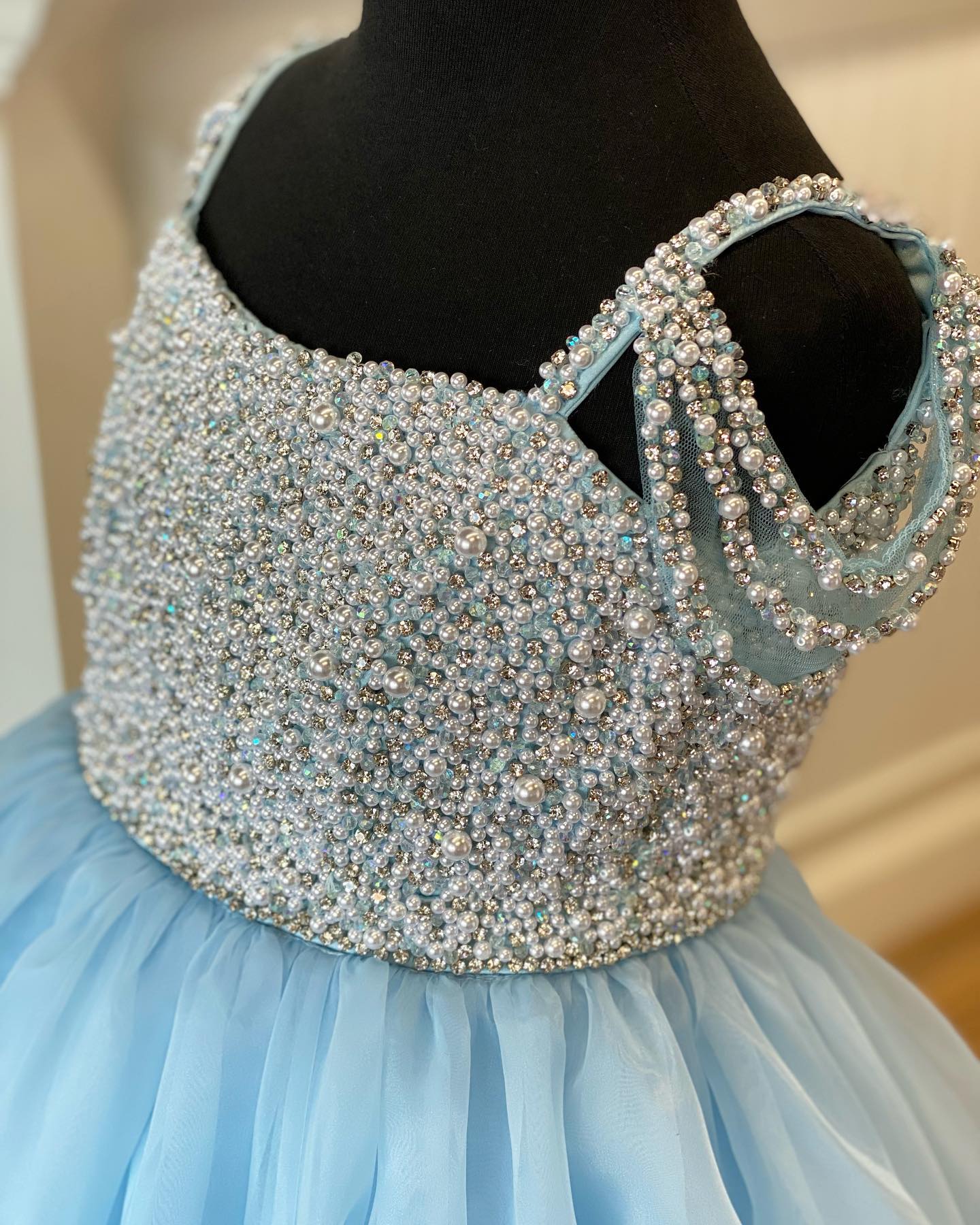 Light Sky-Blue Girl Pageant Dress 2026 Beading Pearls Bodice Organza Little Kids Birthday Straps Lavender Formal Party Wear Gowns Infant Toddler Teens