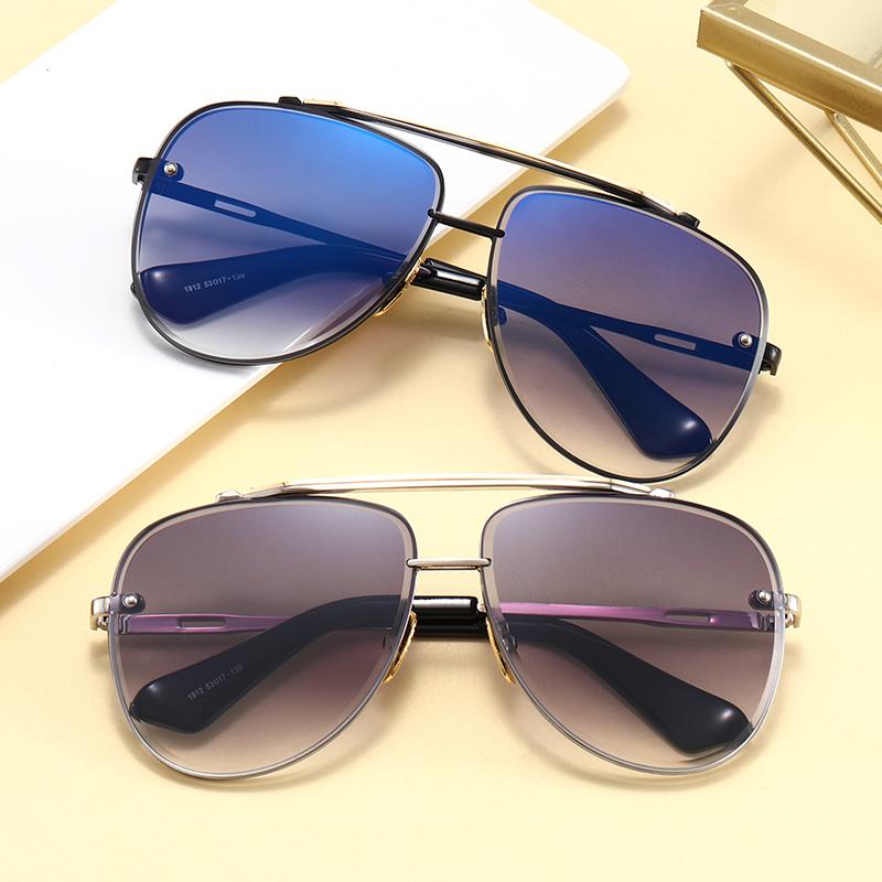 Superhot Eyewear 14261 Anti-UV400 Men Women Brand Designer Metal Frame Round Shades Sunglasses
Superhot Eyewear 14261 Anti-UV400 Men Women Brand Designer Metal Frame Round Shades Sunglasses