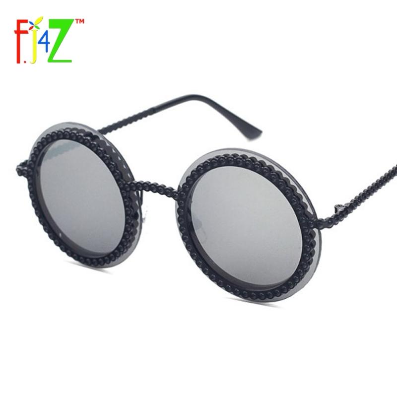 F.J4Z 2020 Fashion Retro Designer Women Round Circle Sunglasses Classic Fake Stone Frame Eye Shades Goggles UV400
F.J4Z 2020 Fashion Retro Designer Women Round Circle Sunglasses Classic Fake Stone Frame Eye Shades Goggles UV400