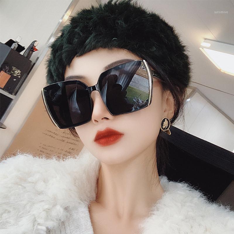 Oversized women's sun glasses designer big frame shades for women fashion black female sunglasses Oculos UV4001
Oversized women's sun glasses designer big frame shades for women fashion black female sunglasses Oculos UV4001
