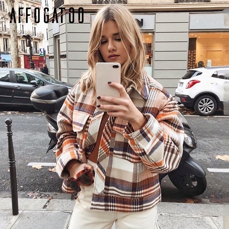 Affogatoo Vintage casual plaid autumn winter jackets coat women Long sleeve outwear female coat Streetwear oversize ladies coats 201120
Affogatoo Vintage casual plaid autumn winter jackets coat women Long sleeve outwear female coat Streetwear oversize ladies coats 201120