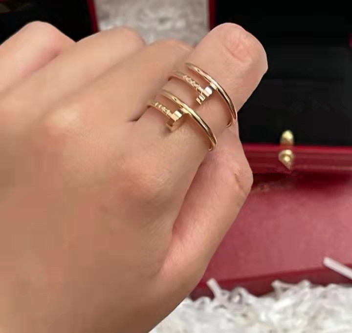 Women Mens Nail Ring Band Diamonds designer luxury Rings jewelry Couple Finger Circle Rings Gift Never fade Not allergic with box
Women Mens Nail Ring Band Diamonds designer luxury Rings jewelry Couple Finger Circle Rings Gift Never fade Not allergic with box
