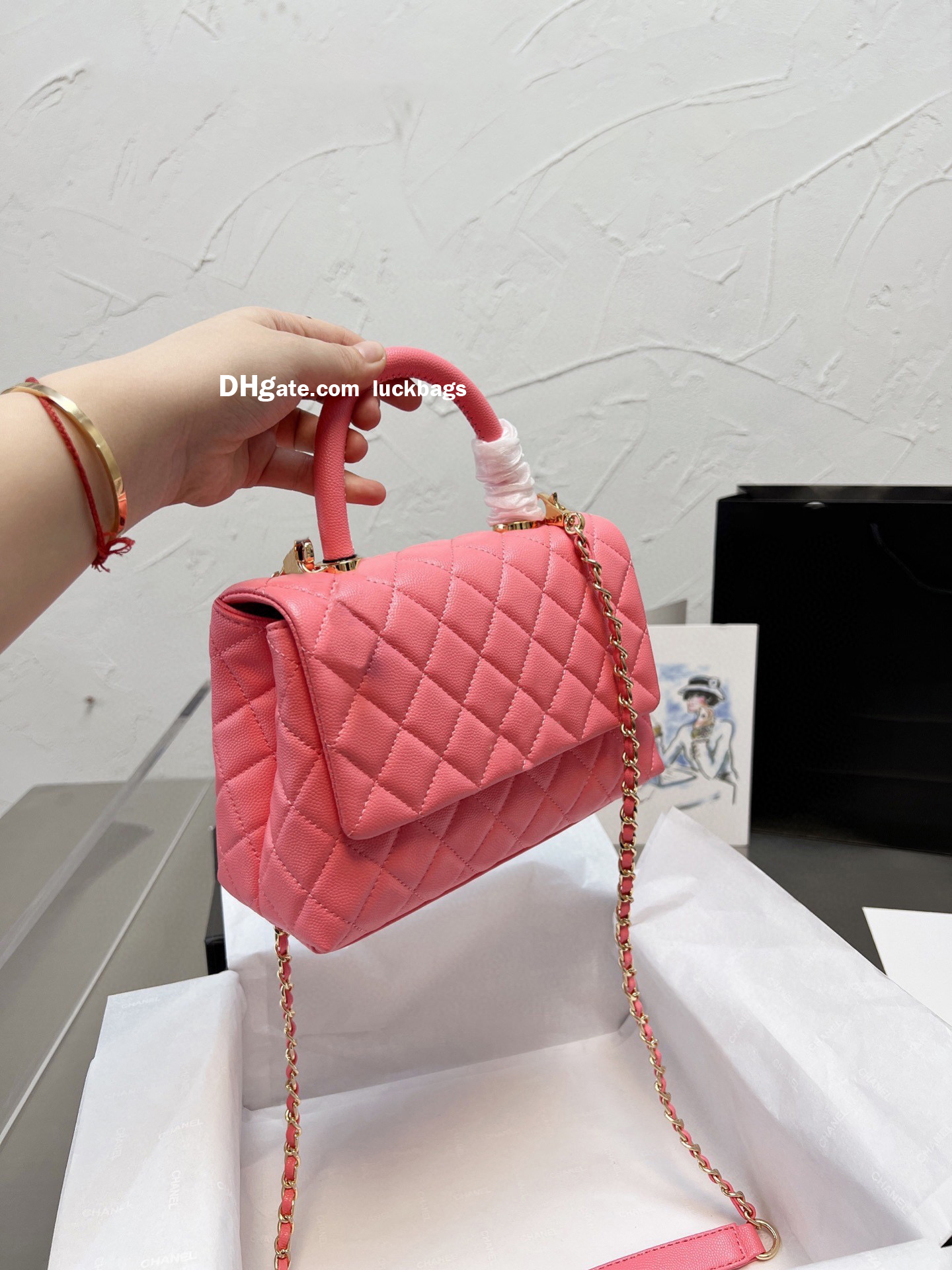 2022 Classic Flap Caviar Grain Bag Cowhide Leather CF Handbag Women Wallet Golden Chain Shoulder Bags Cross Body coco handle
2022 Classic Flap Caviar Grain Bag Cowhide Leather CF Handbag Women Wallet Golden Chain Shoulder Bags Cross Body coco handle