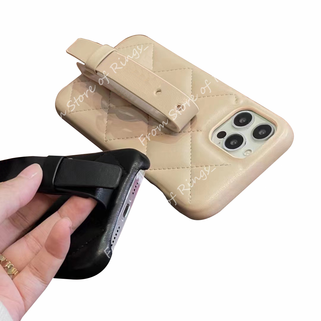 Soft Leather Designer Strap Holder C Phone Cases for iPhone 13 12 11 Pro max Case 13pro 12pro 11Pro X XR XSMax 7P 8P 7 8 Case cover with org
Soft Leather Designer Strap Holder C Phone Cases for iPhone 13 12 11 Pro max Case 13pro 12pro 11Pro X XR XSMax 7P 8P 7 8 Case cover with org