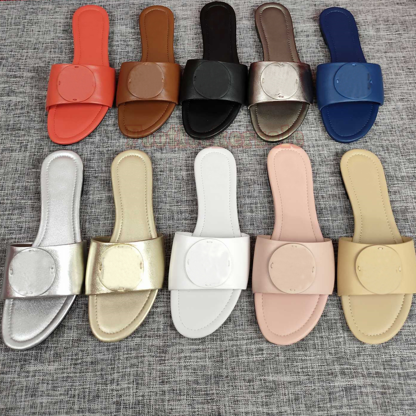 Low Heels Sandals For Women Lady Daily Work Casual Beach Shoes Luxe Trend Rubber Leather Designer Slides Woman Open Toe Slippers Flip Flops Size 35-40, Shoes box
Low Heels Sandals For Women Lady Daily Work Casual Beach Shoes Luxe Trend Rubber Leather Designer Slides Woman Open Toe Slippers Flip Flops Size 35-40, Shoes box
