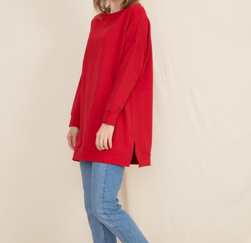 red color long sleeve long size casual fit zero collar slit sweatshirt cotton M L size made in turkey trend
red color long sleeve long size casual fit zero collar slit sweatshirt cotton M L size made in turkey trend