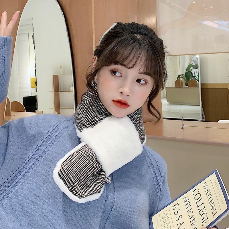 2020 new imitation Rex hair girl Korean scarf female winter Japanese small fresh wild cute girl houndstooth scarf
2020 new imitation Rex hair girl Korean scarf female winter Japanese small fresh wild cute girl houndstooth scarf