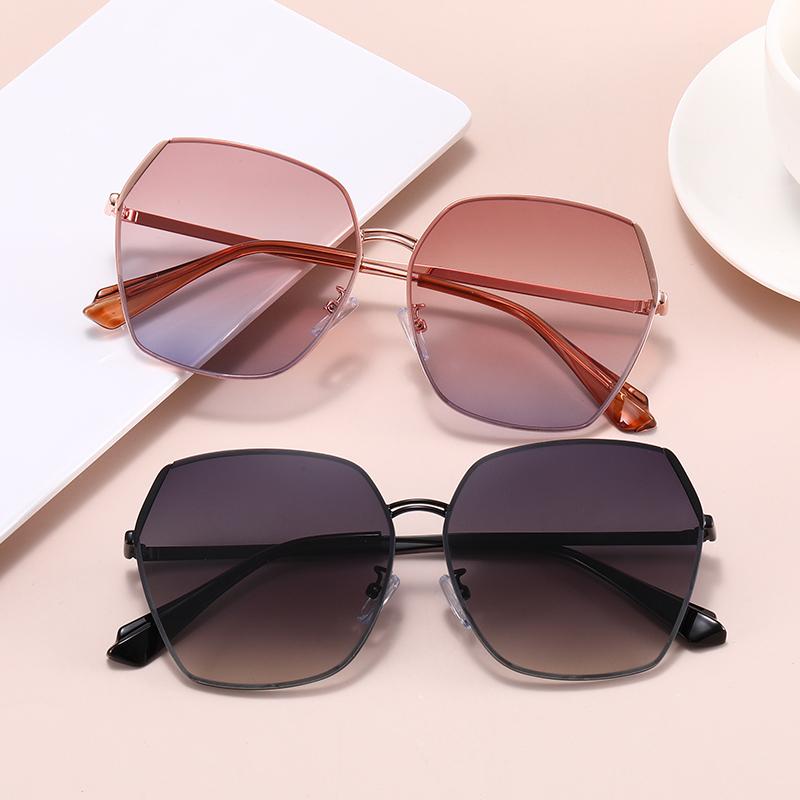 Sunglasses Super Eyewear 21069 Fashion Women Round UV400 Vintage Metal Frame Outdoor
Sunglasses Super Eyewear 21069 Fashion Women Round UV400 Vintage Metal Frame Outdoor