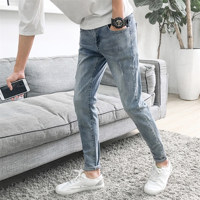 Top quality spring autumn Casual men's ripped hole jeans slim feet pants washing denim teenagers hip hop pencil pants men 201111, Sky blue
Top quality spring autumn Casual men's ripped hole jeans slim feet pants washing denim teenagers hip hop pencil pants men 201111, Sky blue