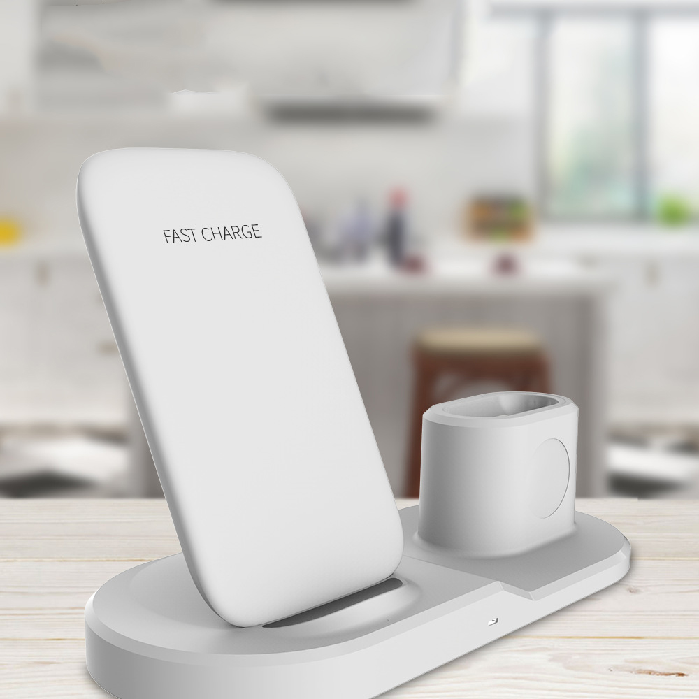 Qi device wireless charger pad multifunctional 3 in 1 smart 10W mobile phone fast charging Apple series watch and wireless headset Bluetooth
Qi device wireless charger pad multifunctional 3 in 1 smart 10W mobile phone fast charging Apple series watch and wireless headset Bluetooth