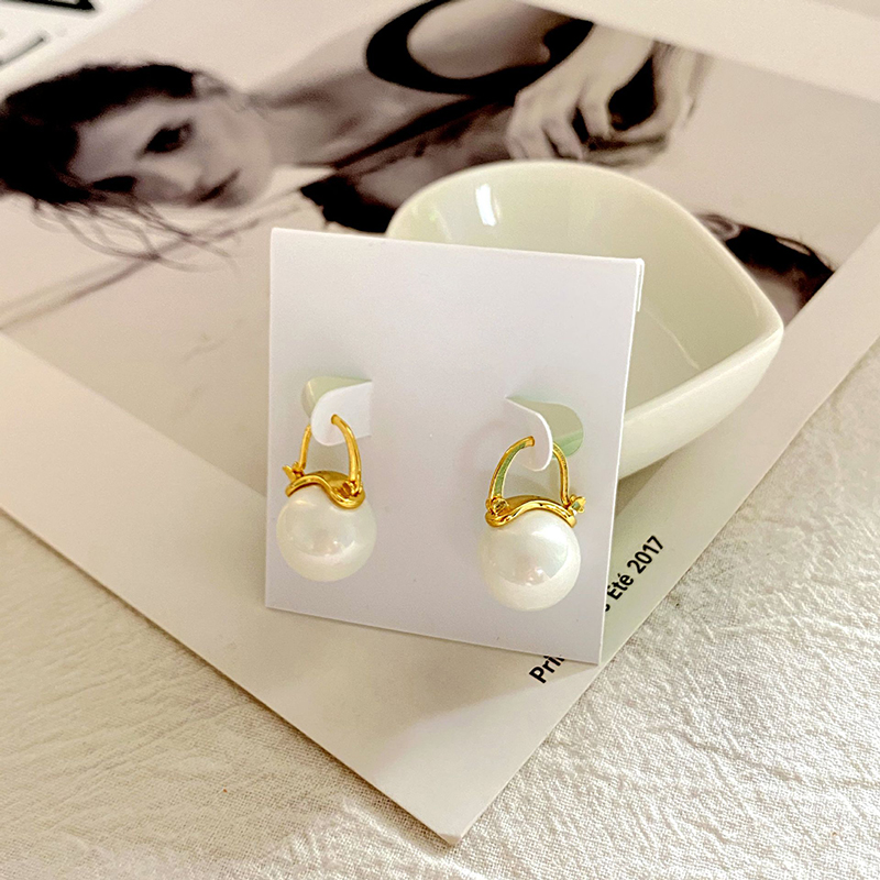Pearl Charm Earrings 18K Gold Cover Brass Hook Earrings Sweet Gift for Girls and Women Come with cards