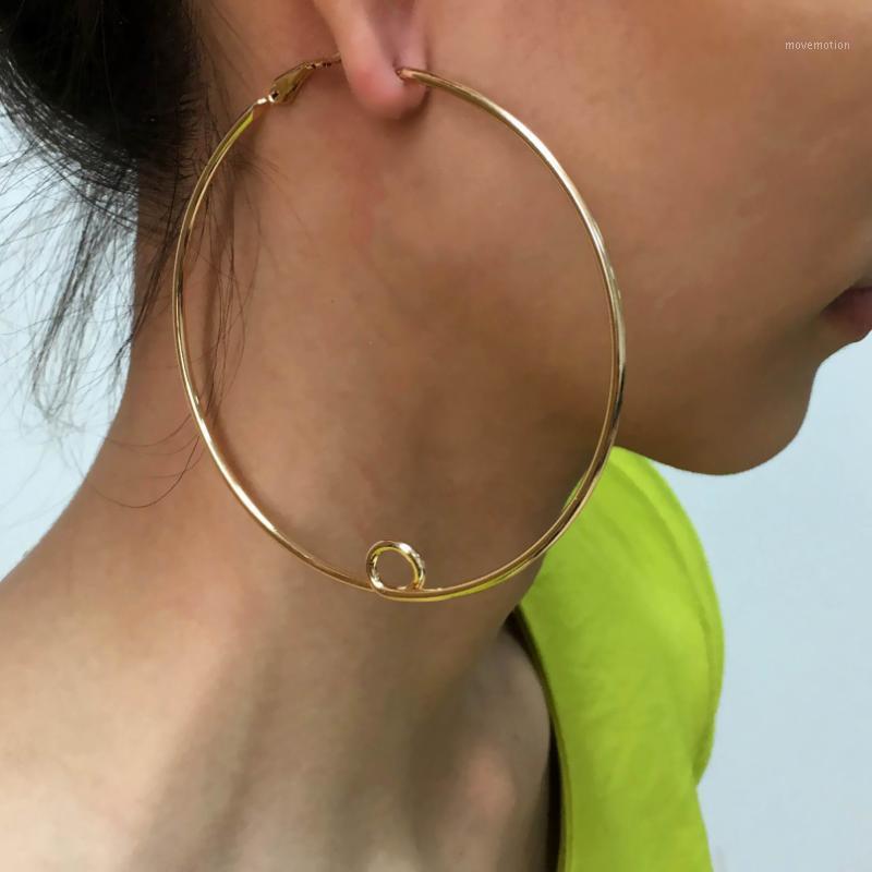 UKEN New Fashion Earrings Simple Style Statement Jewelry Big Circle Metal Hoop Earrings For Women Accessories1
UKEN New Fashion Earrings Simple Style Statement Jewelry Big Circle Metal Hoop Earrings For Women Accessories1