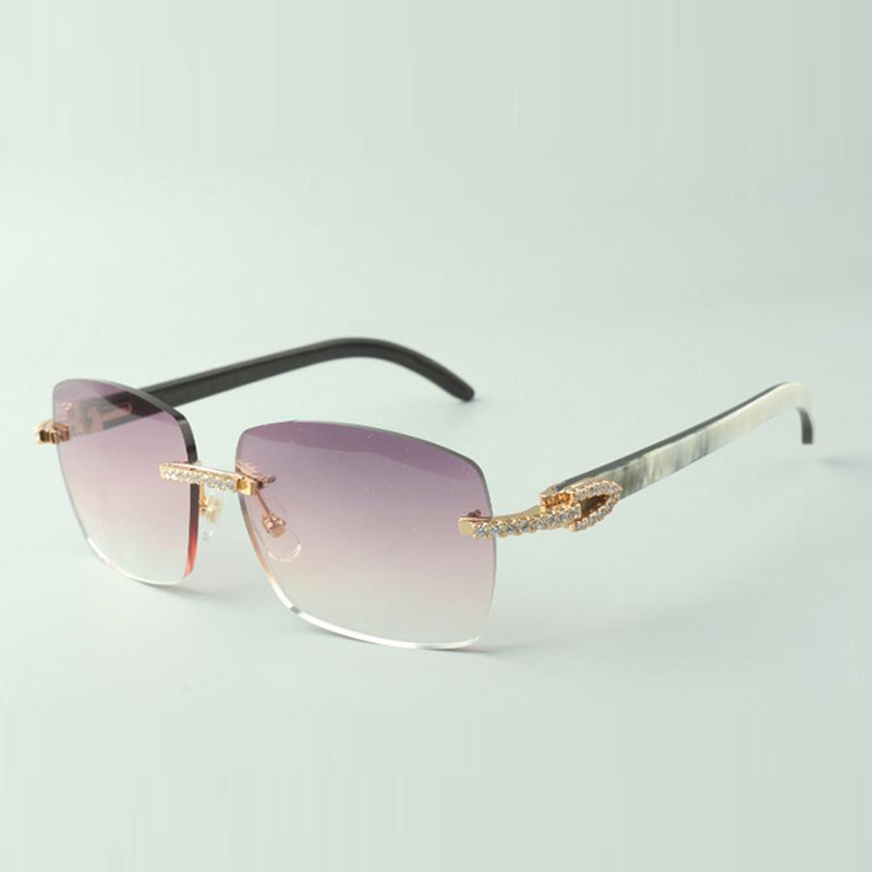 Exquisite classic medium diamond sunglasses 3524025, natural mixed buffalo horn temples glasses, size: 18-140 mm
Exquisite classic medium diamond sunglasses 3524025, natural mixed buffalo horn temples glasses, size: 18-140 mm