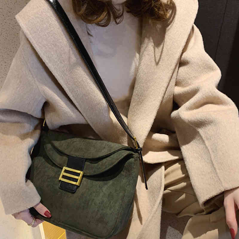 Purse Large capacity Plush women's new Signature Versatile sling Shoulder Messenger portable armpit bag, Green spot;lightning delivery
Purse Large capacity Plush women's new Signature Versatile sling Shoulder Messenger portable armpit bag, Green spot;lightning delivery