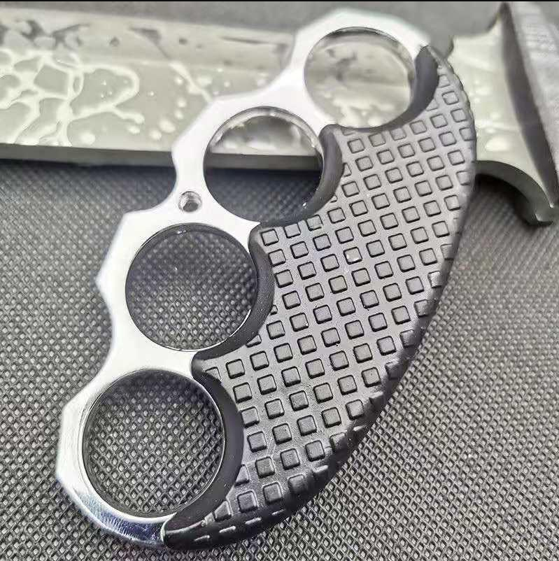 Alloy finger tiger four finger self-defense weapon portable hand clasp fist finger martial arts self-defense combat training equipment h453
Alloy finger tiger four finger self-defense weapon portable hand clasp fist finger martial arts self-defense combat training equipment h453