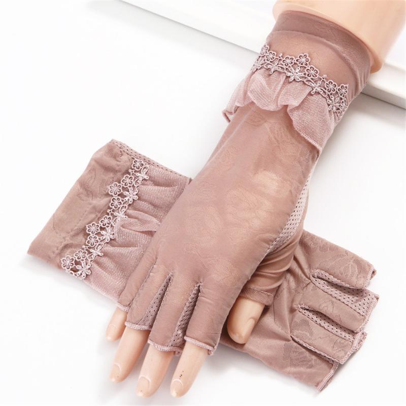 2020 Women Half Finger Gloves Thin Section Silk Spring Stretch Lace Summer Sunscreen UV Protection Summer Skid 3-TBFS03
2020 Women Half Finger Gloves Thin Section Silk Spring Stretch Lace Summer Sunscreen UV Protection Summer Skid 3-TBFS03