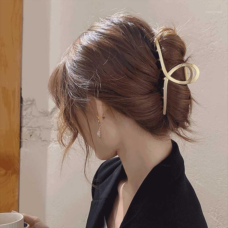 Hair Clips & Barrettes AOMU 2022 Korea Metal Simple Elegant Gold French Claw Scratch Arc Irregular Geometric Grasp Hairpin For Women Headdre, Golden;silver
Hair Clips & Barrettes AOMU 2022 Korea Metal Simple Elegant Gold French Claw Scratch Arc Irregular Geometric Grasp Hairpin For Women Headdre, Golden;silver