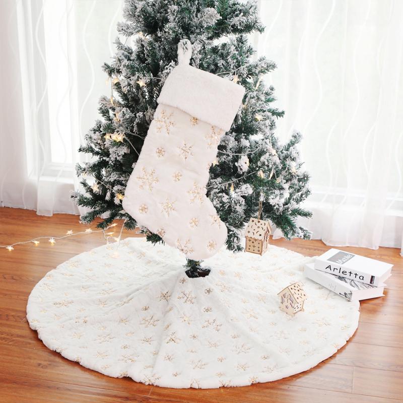 Christmas Tree Skirt High Grade 90cm/122cm Plush Sequins Embroidered Tree Group Carpet Christmas New Year Xmas Home Decoration1
Christmas Tree Skirt High Grade 90cm/122cm Plush Sequins Embroidered Tree Group Carpet Christmas New Year Xmas Home Decoration1