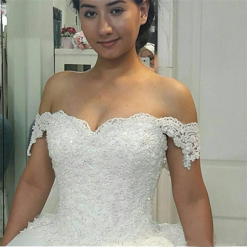 Gorgeous Off Shoulder Ball Gown Princess Lace Wedding Dresses Sweetheart Appliques Beaded Wedding Gowns Puffy Lace-Up Tulle Bride Dress 2023
