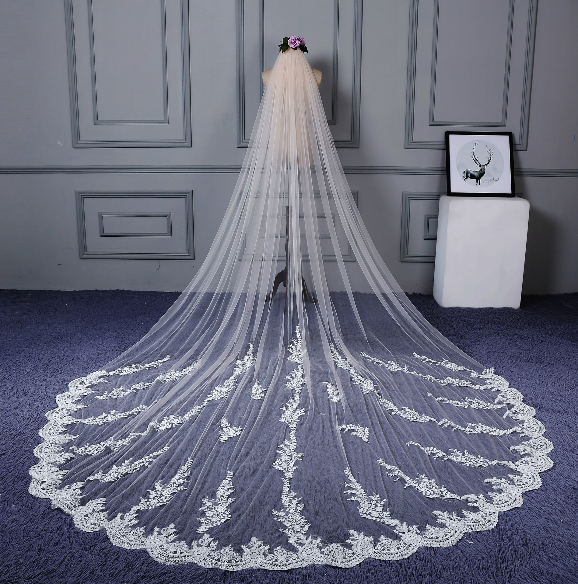 In Stock 4M Long Veil Designer Lace Appliqued Cathedral Length Appliqued Ivory Wedding Veil Bride Veils Bridal Hair With Free Comb New
In Stock 4M Long Veil Designer Lace Appliqued Cathedral Length Appliqued Ivory Wedding Veil Bride Veils Bridal Hair With Free Comb New