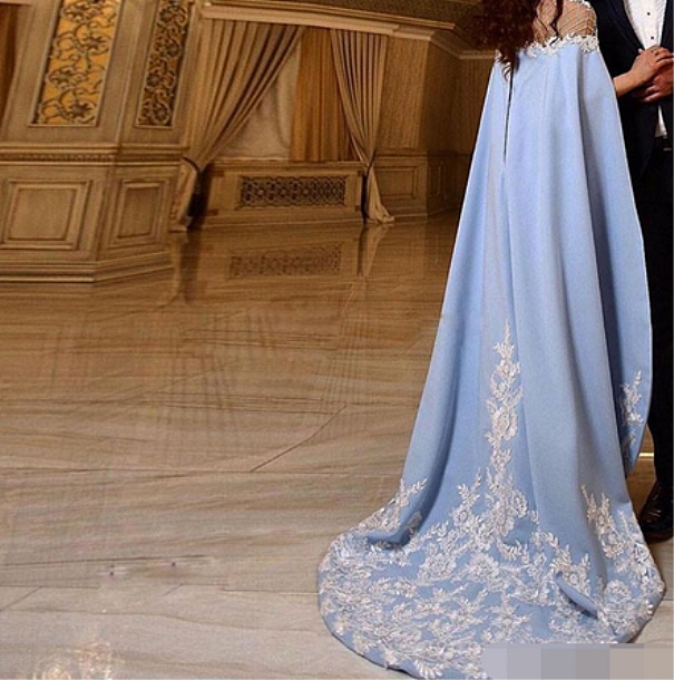 Elegant Arabic Light Sky Blue Formal Long Evening Dresses With Cape Hollow Out Appliques Lace Wraps Prom Party Wear For Girls Women