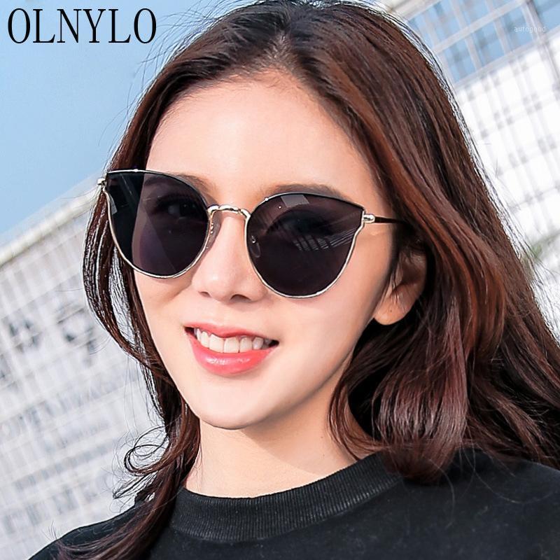 Sunglasses Sexy Lady Black Classic Fashion Brand Design Mirror Len Outdoor Driving Men Women Sun Glasses Oculos De Los UV4001
Sunglasses Sexy Lady Black Classic Fashion Brand Design Mirror Len Outdoor Driving Men Women Sun Glasses Oculos De Los UV4001