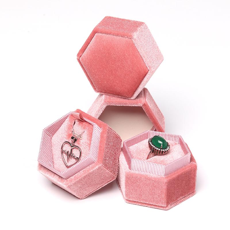 Jewelry Pouches, Bags Pink Heaven And Earth Cover Gold Velvet Ring Pendant Necklace Packaging Gift Box Built-in Linen Card Slot For Women
Jewelry Pouches, Bags Pink Heaven And Earth Cover Gold Velvet Ring Pendant Necklace Packaging Gift Box Built-in Linen Card Slot For Women