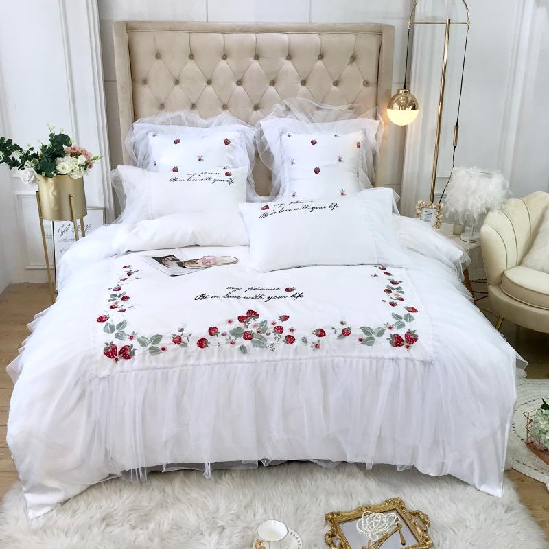 13372 60S Cotton Bedding Set Flower Fairy Strawberry Pattern Romantic Gauze Edge Duvet Cover Pillowcase Bedspread Set Queen King
13372 60S Cotton Bedding Set Flower Fairy Strawberry Pattern Romantic Gauze Edge Duvet Cover Pillowcase Bedspread Set Queen King