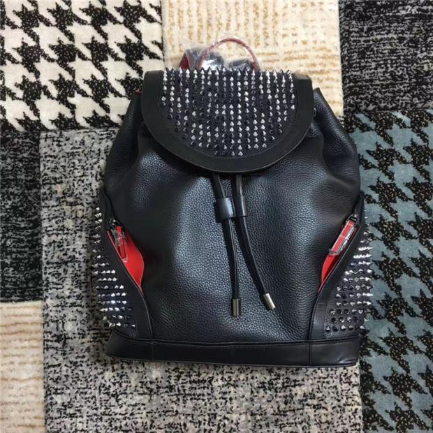 Real Leather Handbags High Quality men women School Backpack famous Rivet redbottom Backpack Designer lady Bags Boy Girl back pack
Real Leather Handbags High Quality men women School Backpack famous Rivet redbottom Backpack Designer lady Bags Boy Girl back pack