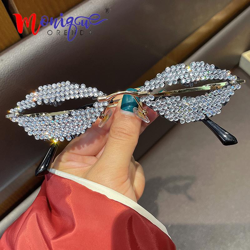 Full Rhinstone Small Rimless Sunglasses Women Vintage Sexy Mouth Yellow Red mens sun glasses Gafas Shades UV400 Oculos
Full Rhinstone Small Rimless Sunglasses Women Vintage Sexy Mouth Yellow Red mens sun glasses Gafas Shades UV400 Oculos