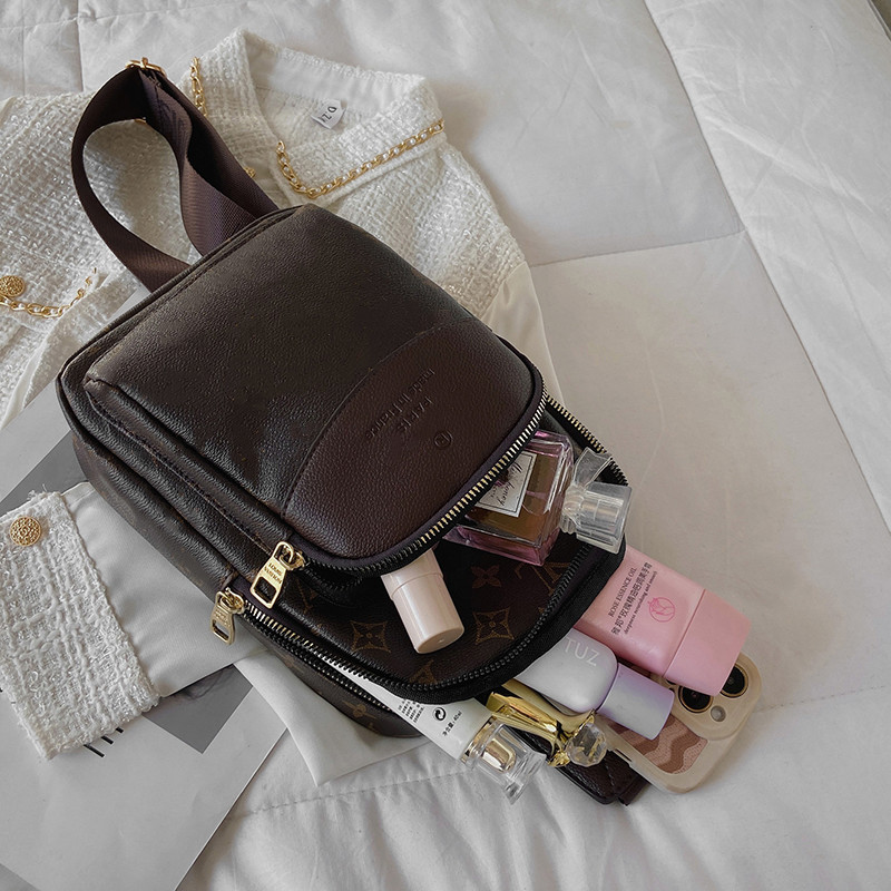 Brand 22SS letter High quality Day Packs handbag fashion men sling chest bags cross body messenger outdoor women waist bag pack briefcase 7303, Brown lattice
Brand 22SS letter High quality Day Packs handbag fashion men sling chest bags cross body messenger outdoor women waist bag pack briefcase 7303, Brown lattice