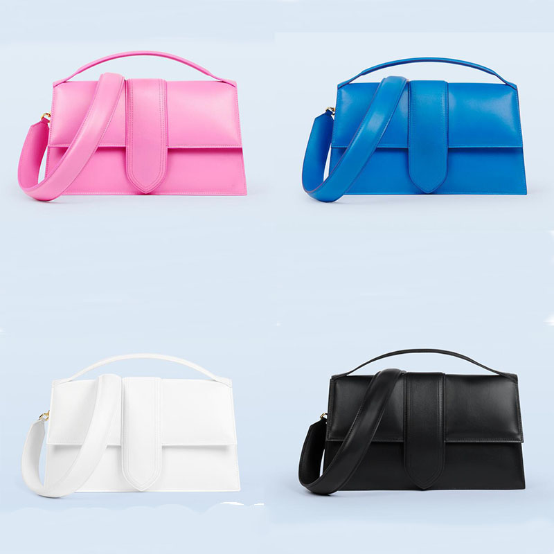 Women Envelope Handbag Crossbody Bag Designers lobster clip leather Bags Le Bambinou Tote 18CM with box, Color 1
Women Envelope Handbag Crossbody Bag Designers lobster clip leather Bags Le Bambinou Tote 18CM with box, Color 1