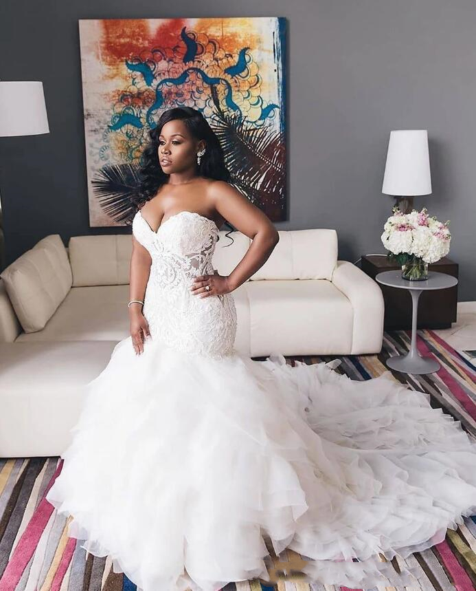 Vintage African Ivory Mermaid Lace Wedding Dresses Bridal Gowns 2022 Sweetheart Strapless Long Plus Size Bride Dress Tiered Train Vestidos