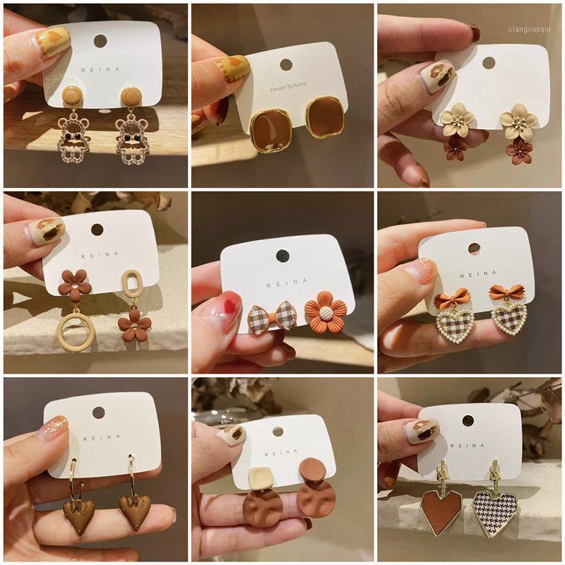 Stud 2021 Style Korean S925 Slver Needle Autumn And Winter Coffee Color Earrings Fashion Simple Wild Gifts For Women, Golden;silver
Stud 2021 Style Korean S925 Slver Needle Autumn And Winter Coffee Color Earrings Fashion Simple Wild Gifts For Women, Golden;silver