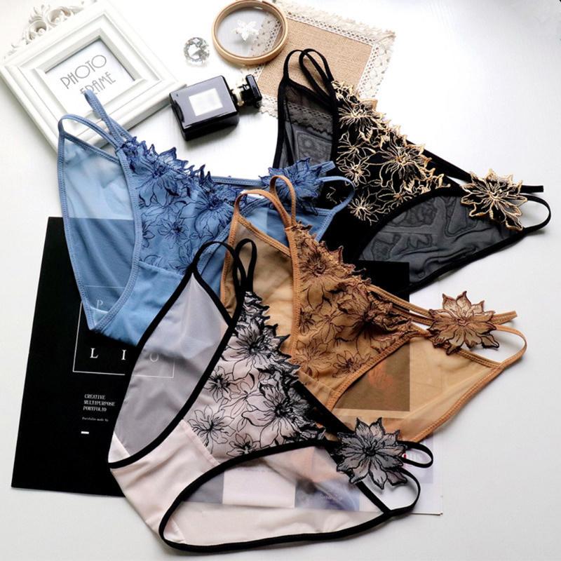 Sexy Hollow Lace Panties Women Fashion Embroidery Flowers Breathable Low Waist Briefs Ladies Underwear, Black
Sexy Hollow Lace Panties Women Fashion Embroidery Flowers Breathable Low Waist Briefs Ladies Underwear, Black