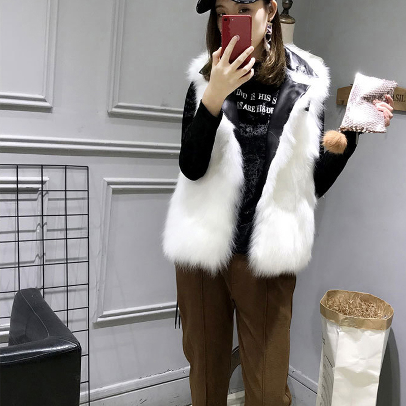 Fitaylor Winter Faux Leather Jackets Women White Faux Fur Vest Black Pu Leather Motorcycle Coat Female Snow Short Outerwear 201020